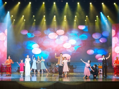 百年薪火永赓续 奏响时代最强音 乐清市举办“五一”职工文艺汇演致敬劳动者
